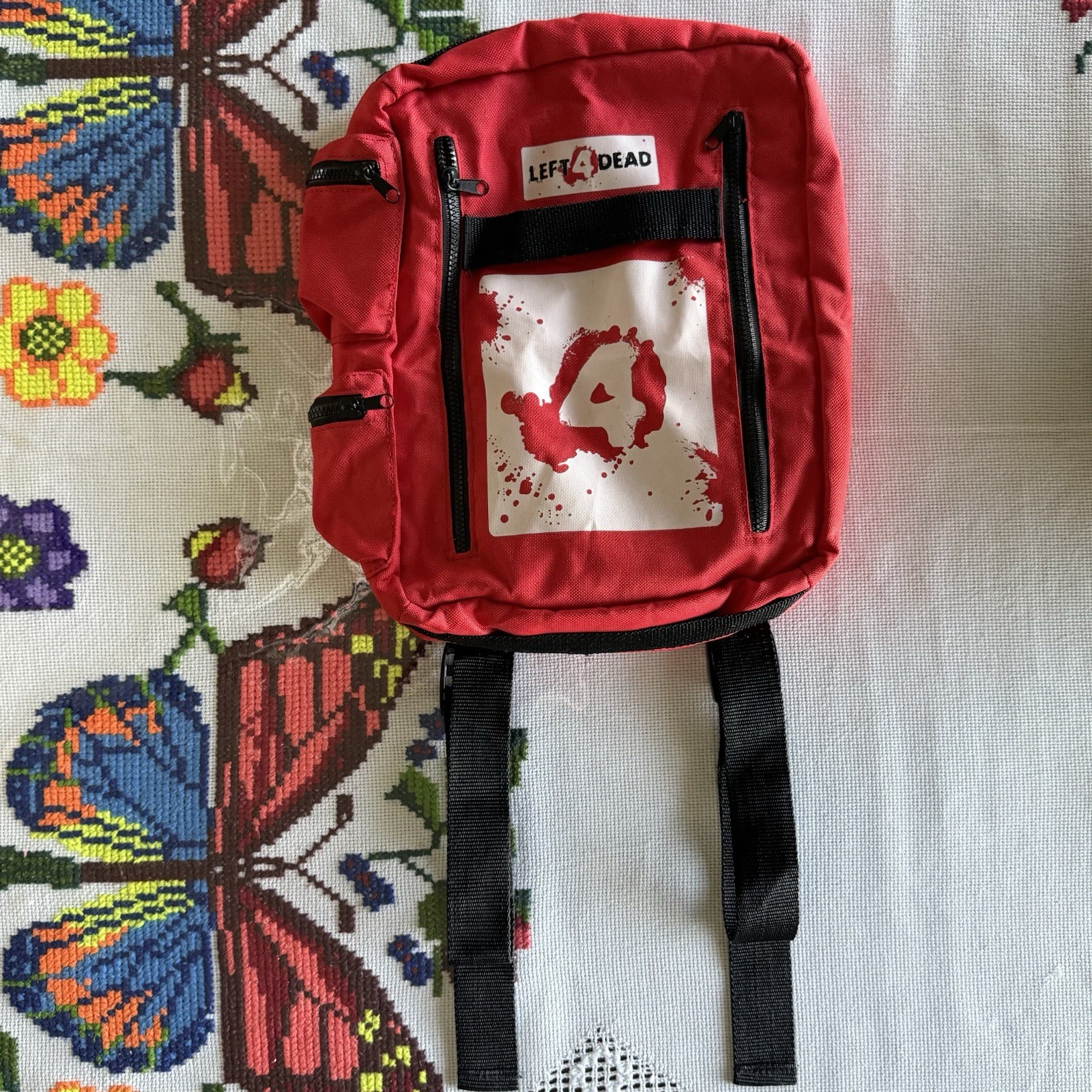 Valve Left 4 Dead First Aid Kit Backpack IN HAND FAST SHIPPING!
