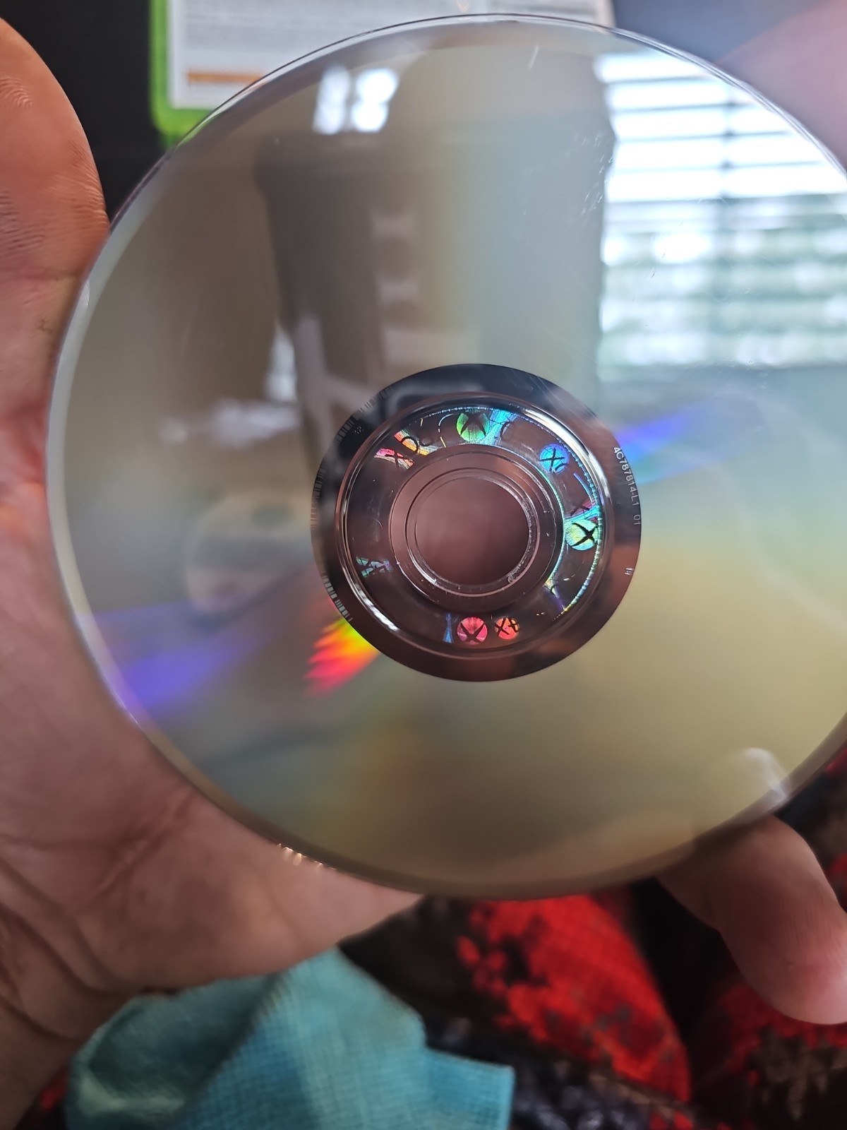THE WALKING DEAD (XBOX 360) DISC + CVR ART + MANUAL – VERY GOOD