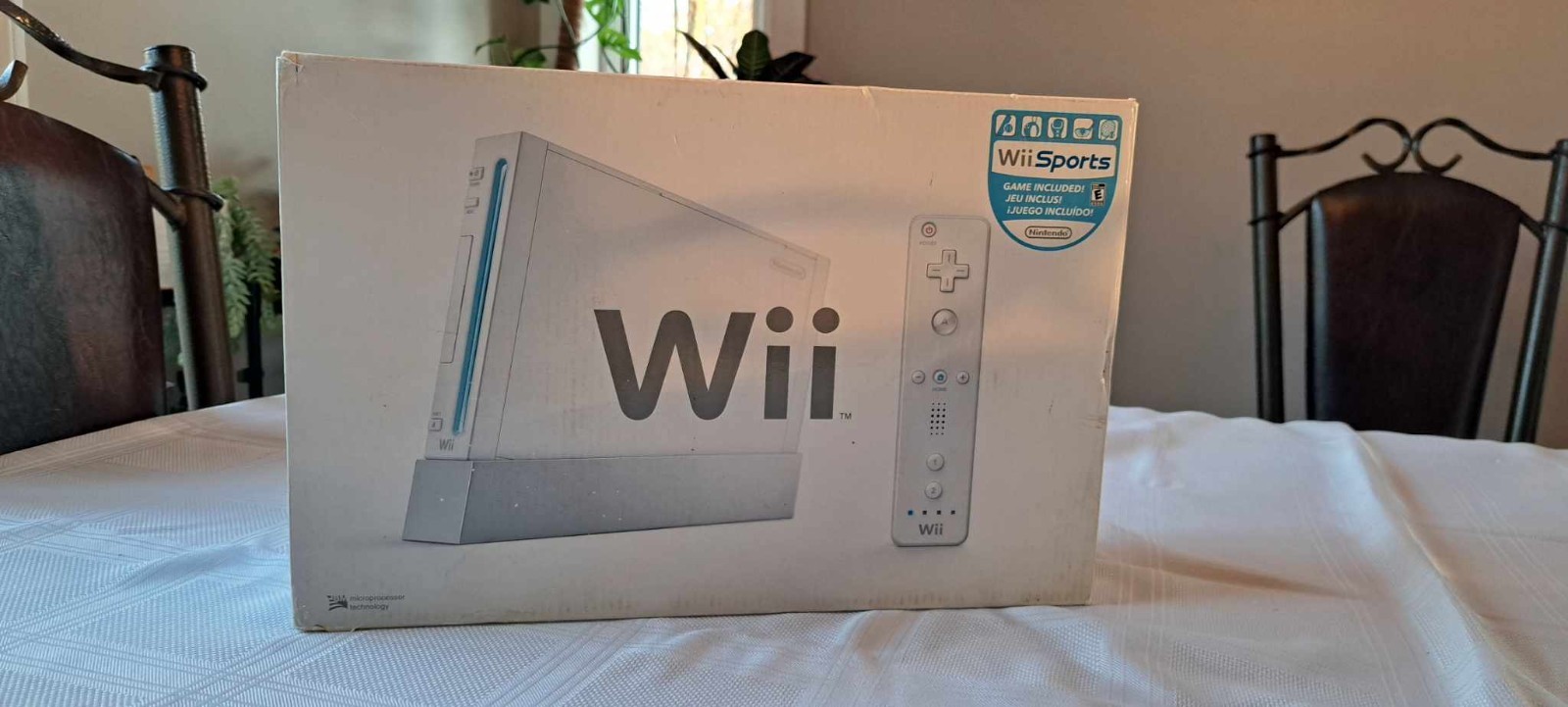 20% OFF – White Nintendo Wii Console Wii Sports- CIB Game + 2 Remotes
