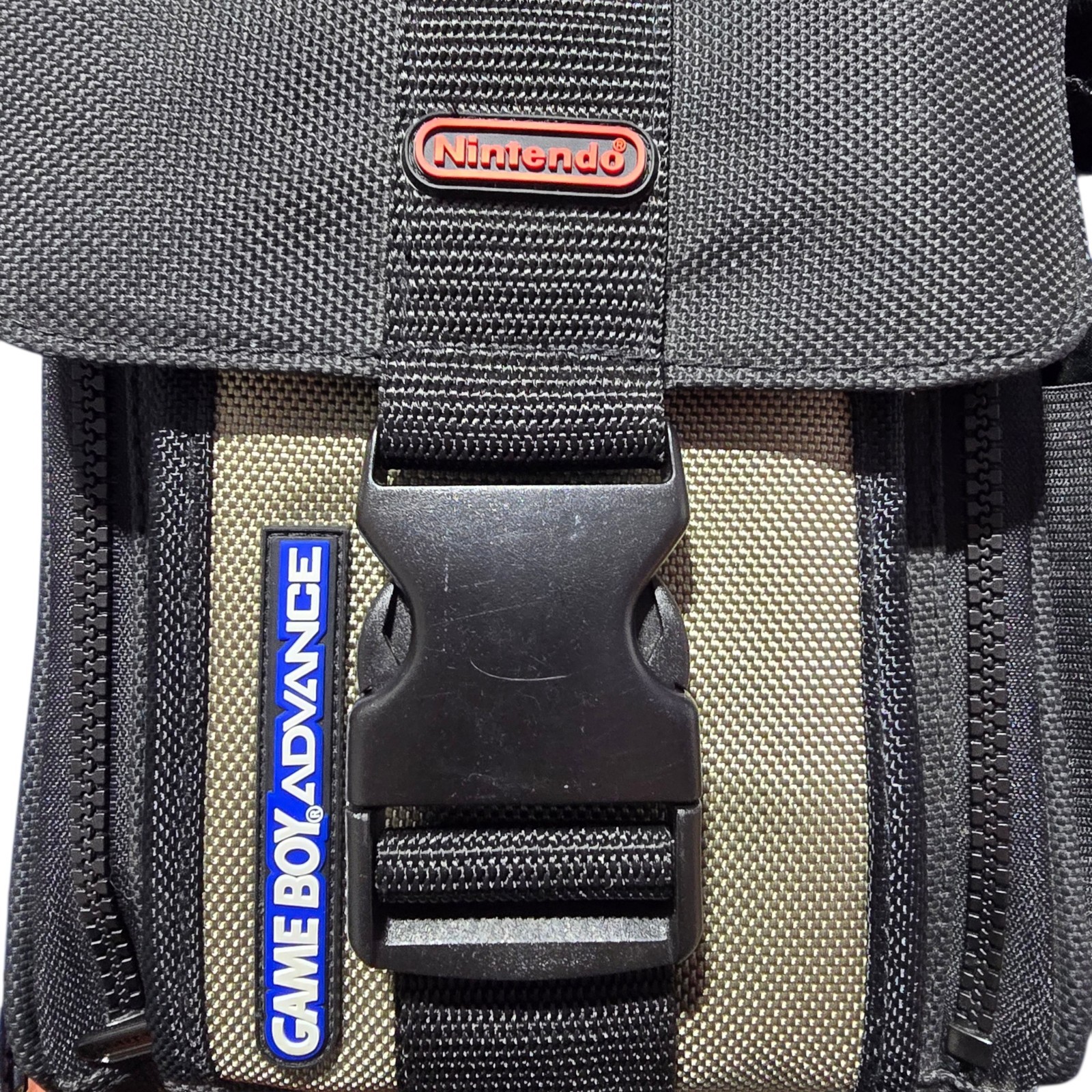 Nintendo Game Boy Advance Padded Carrying Case w/ Partitions Black/Beige