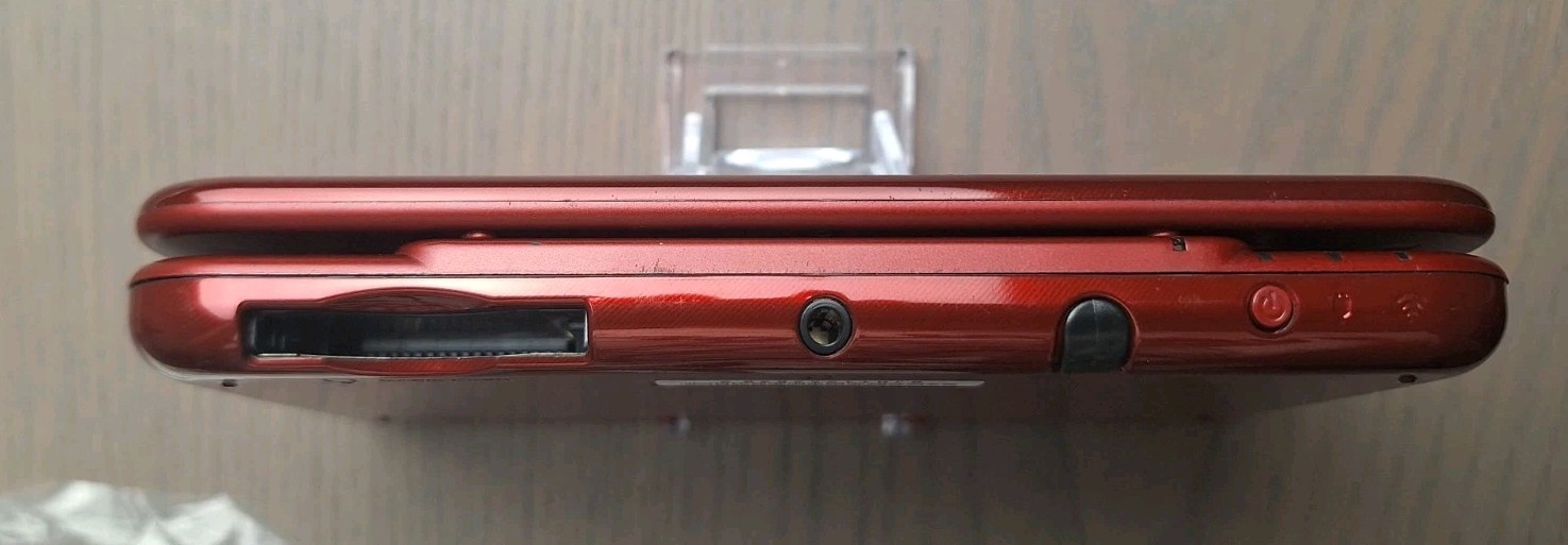 New Nintendo 3DS XL Metallic Red Charger + 32GB SD Card | Region Free CIB