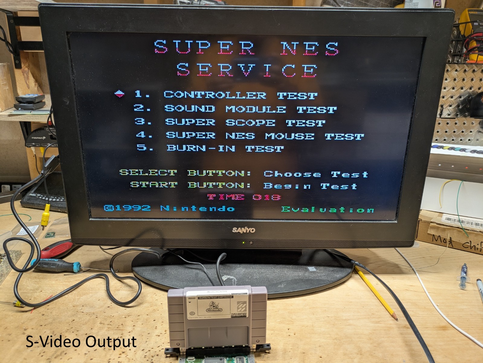 SNES JR – RGB Bypass, S-Video, New Caps, Regulator, C11 Cap, LED. Good Shape.