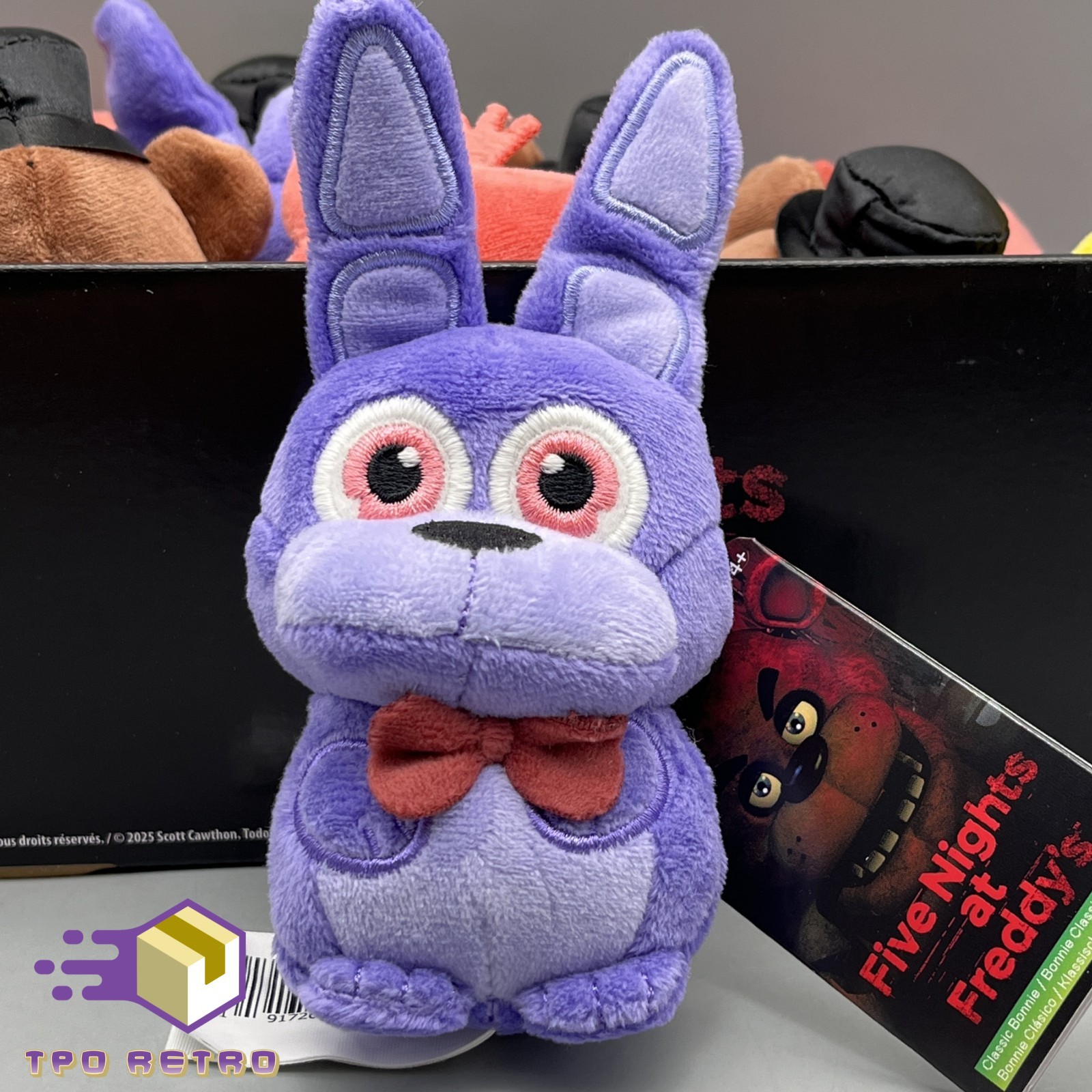Jazwares FNAF 2025 4″ Mini Plush Set 5 GLOW EYES Freddy Bonnie Chica Foxy Golden