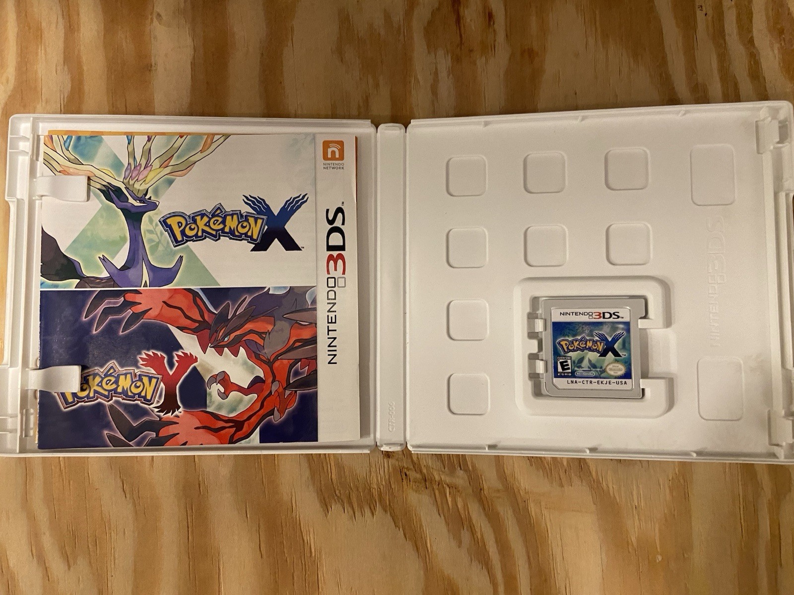 Pokemon X-Nintendo 3DS-CIB-TESTED & WORKING