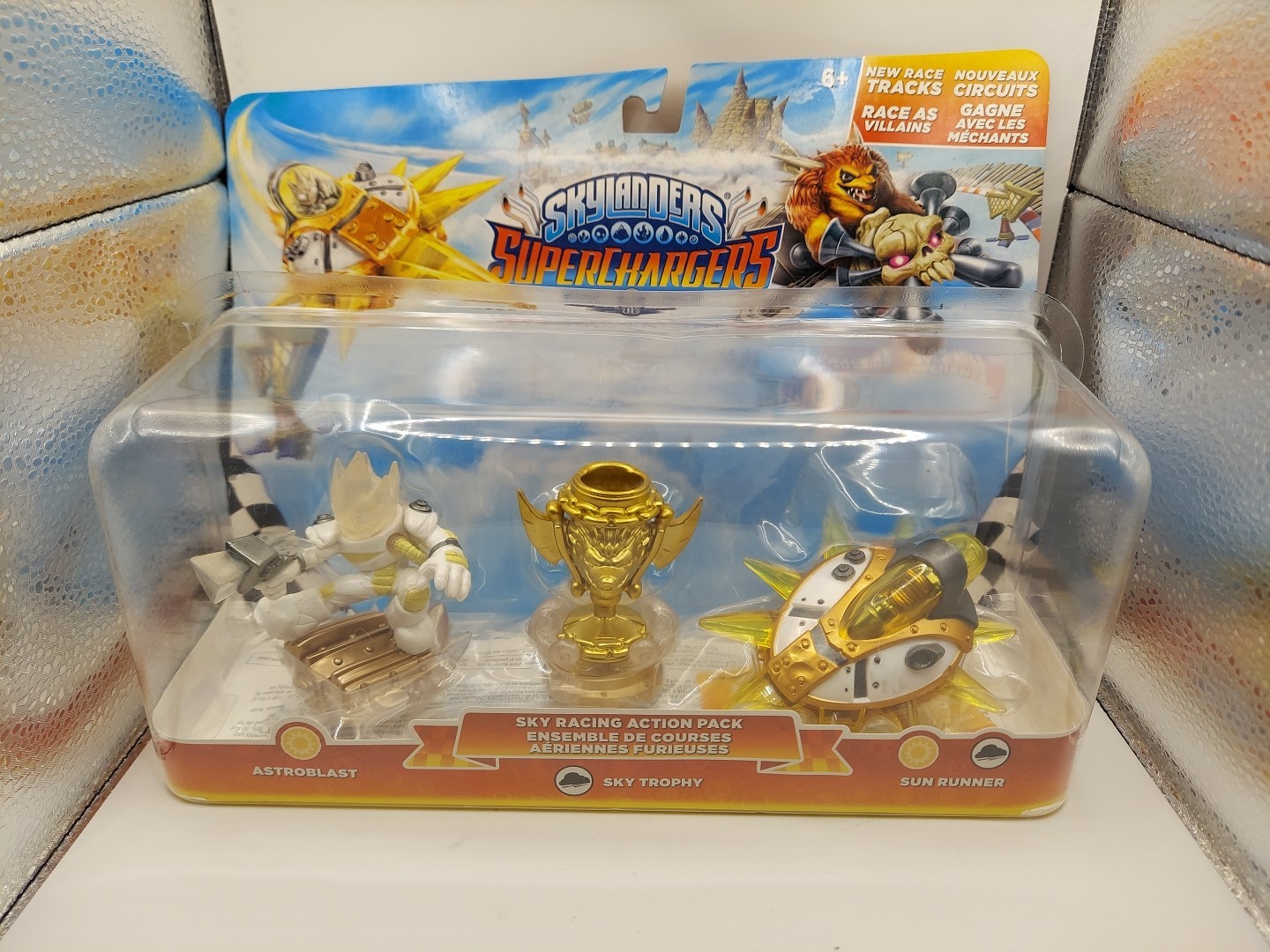 Skylanders Superchargers Legendary Sky Racing Action Pack