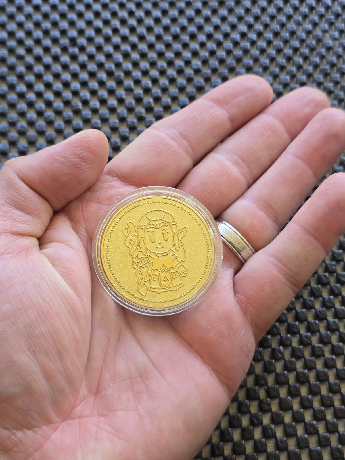 Legend of Zelda Echoes of Wisdom Preorder Bonus Coin Medal Rare Promo SWITCH NES