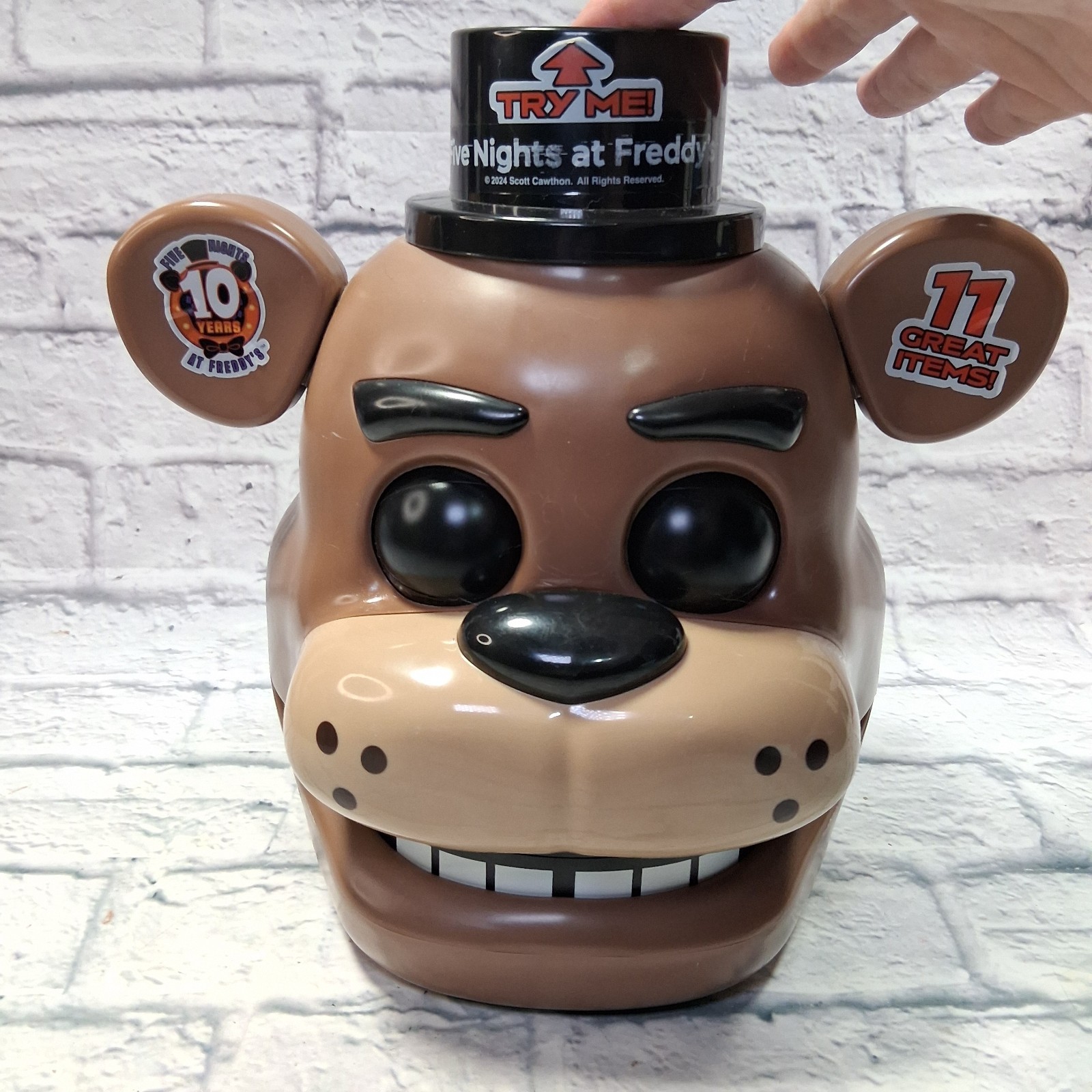 Five Nights At Freddy’s 10th Anniversary Animatronic Talking Freddy Head WORKS
