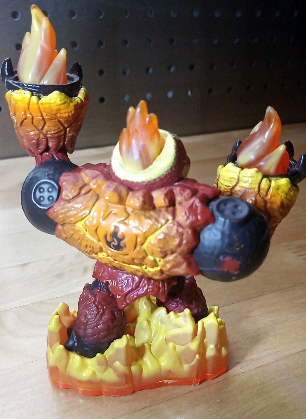 Skylanders Lot Bundle 3 Spyro’s Adventure & 3 Giants Hot Head Series 2 Hex +