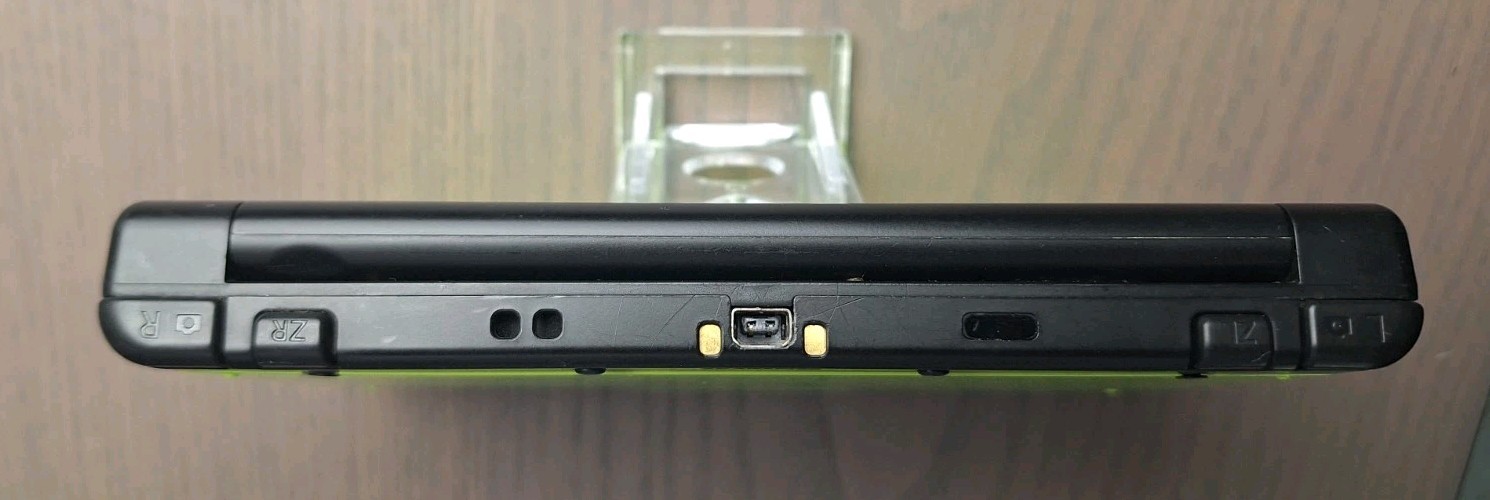 New Nintendo 3DS XL Lime Black | Charger + 32GB SD Card | Region Free