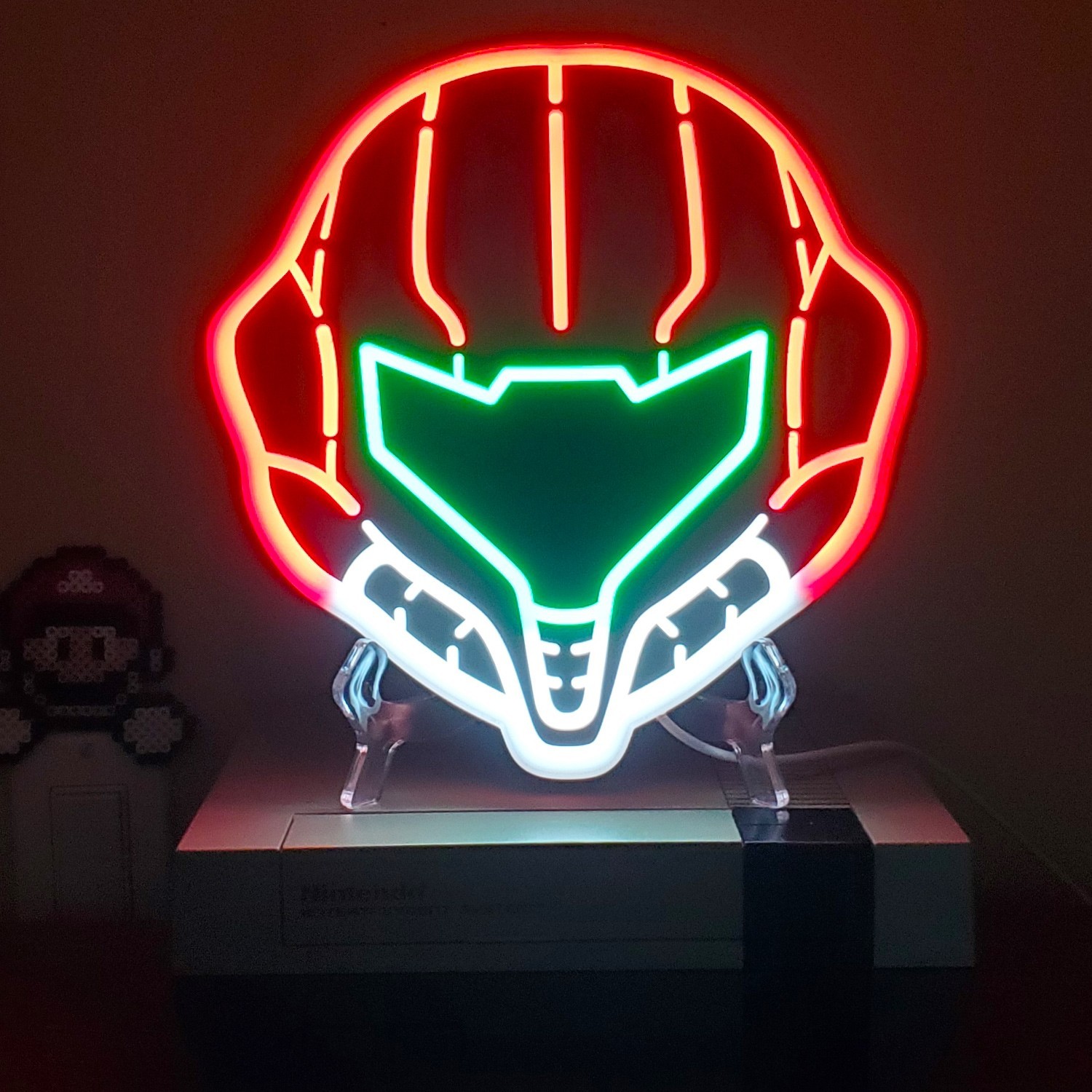 Metroid Samus Helmet plastic neon LED sign w/ dimmer switch + retro gaming gift
