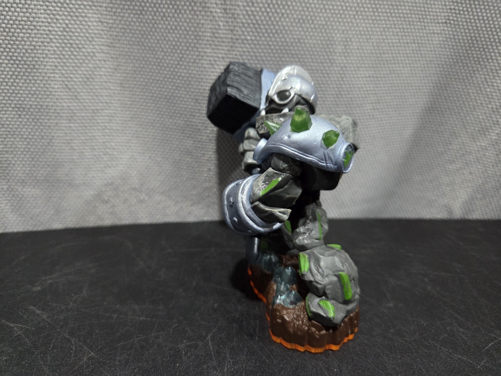 SKYLANDERS GIANTS Character Figure: GRANITE CRUSHER