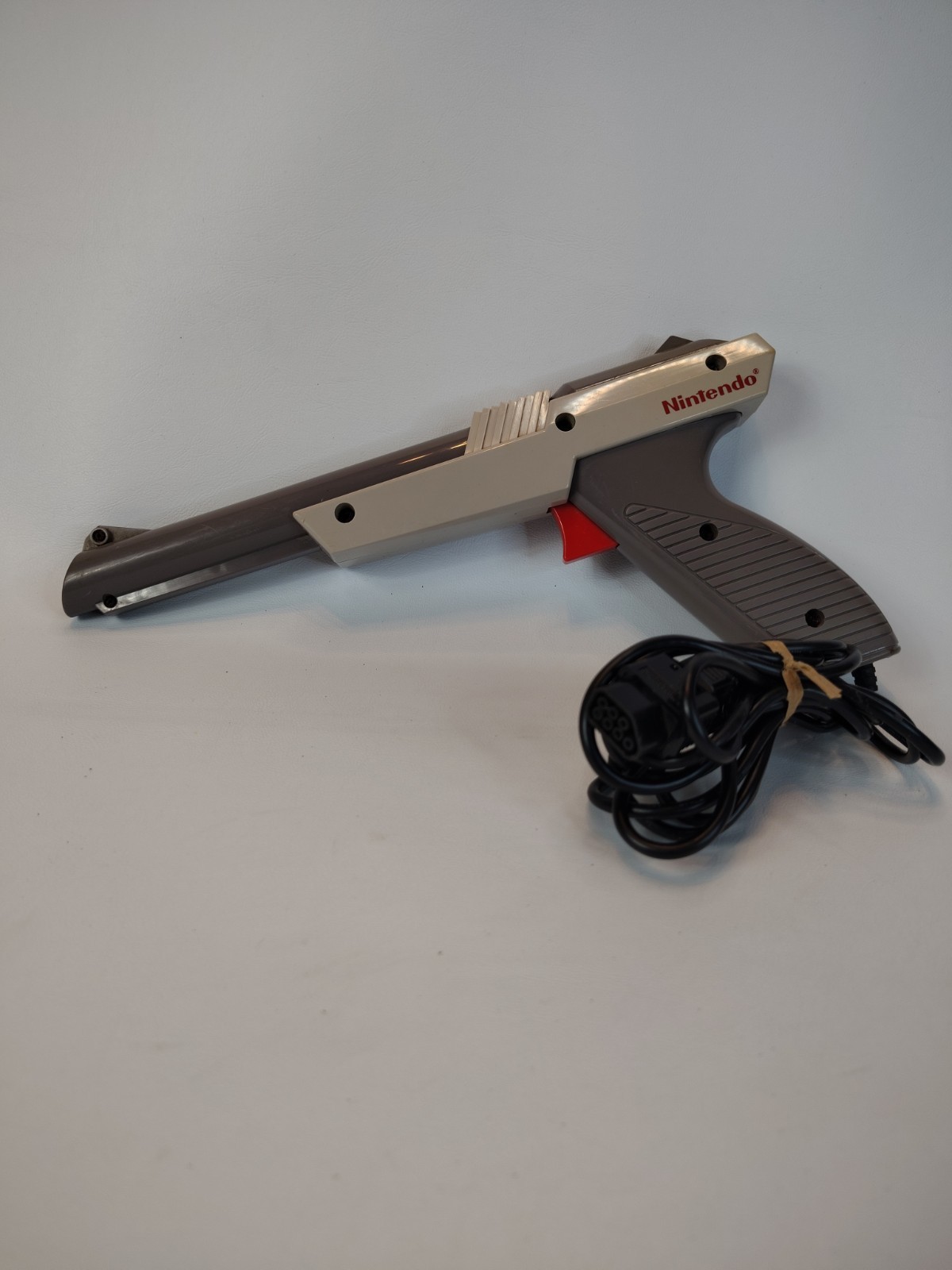 Official Gray Nintendo NES-005 Zapper Light Gun Controller …UNTESTED