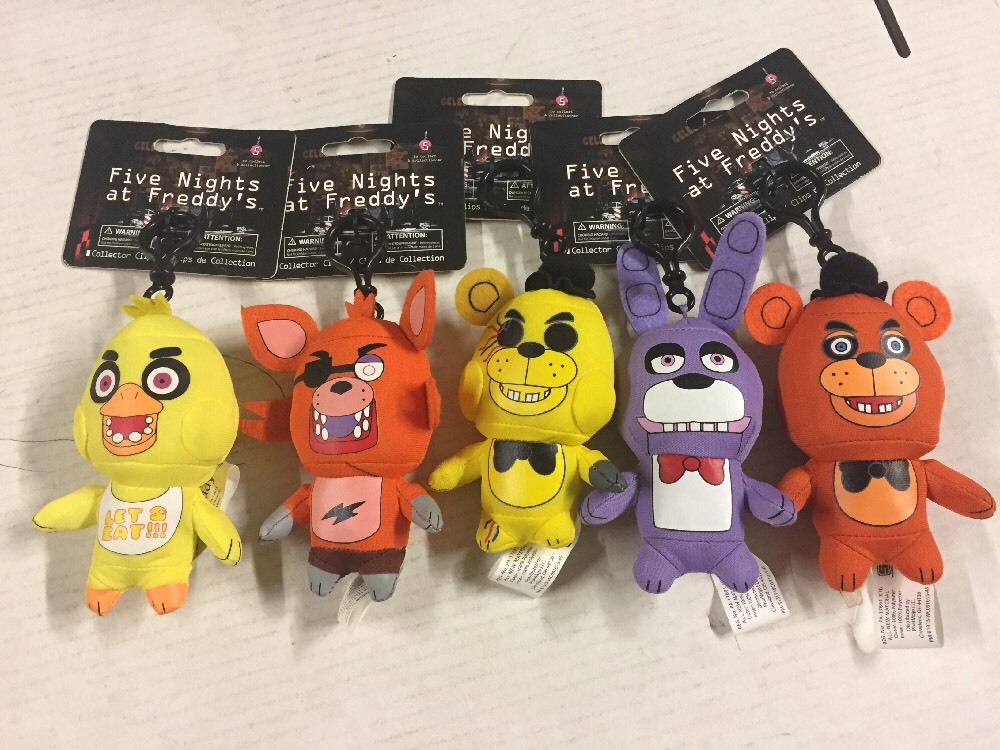 Five Nights At Freddy’s Plush Backpack Hangers/keychains, get all 5 NEW