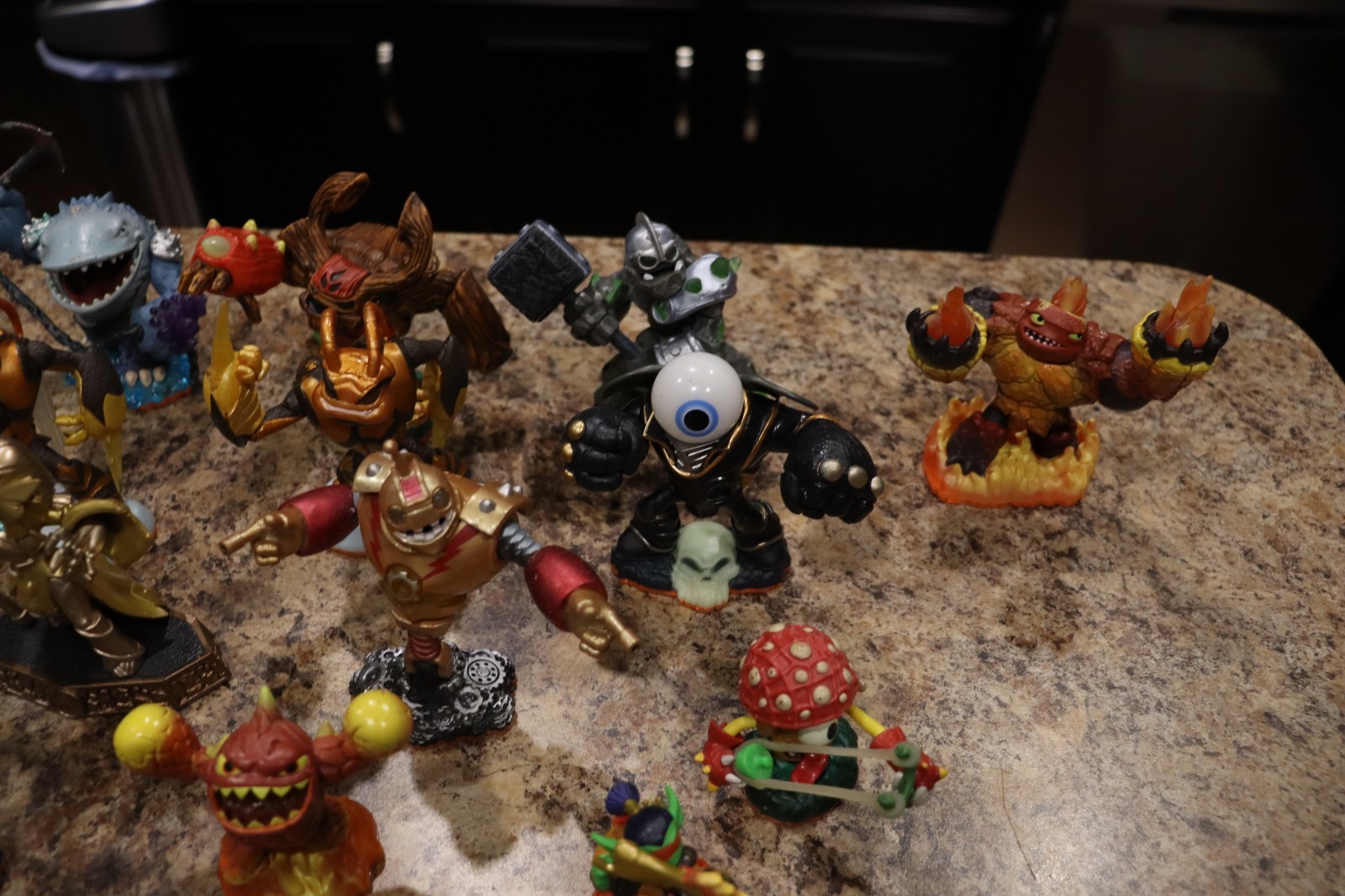 Skylanders Huge Lot 25+ Figures + Swap Force Portal Giants, Trap Team & More