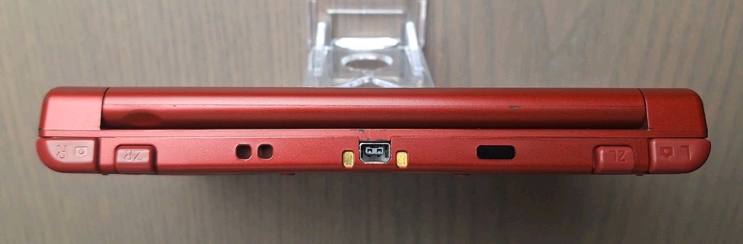 New Nintendo 3DS XL Metallic Red Charger + 32GB SD Card | Region Free