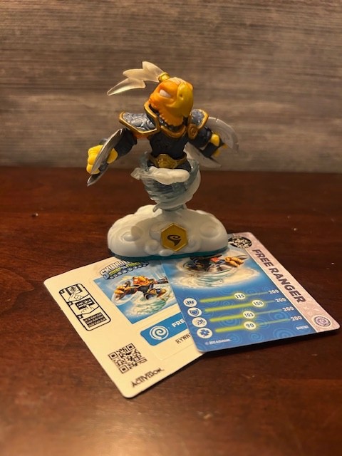 Skylanders Swap Force Activision Free Ranger Action Figure w/card & sticker