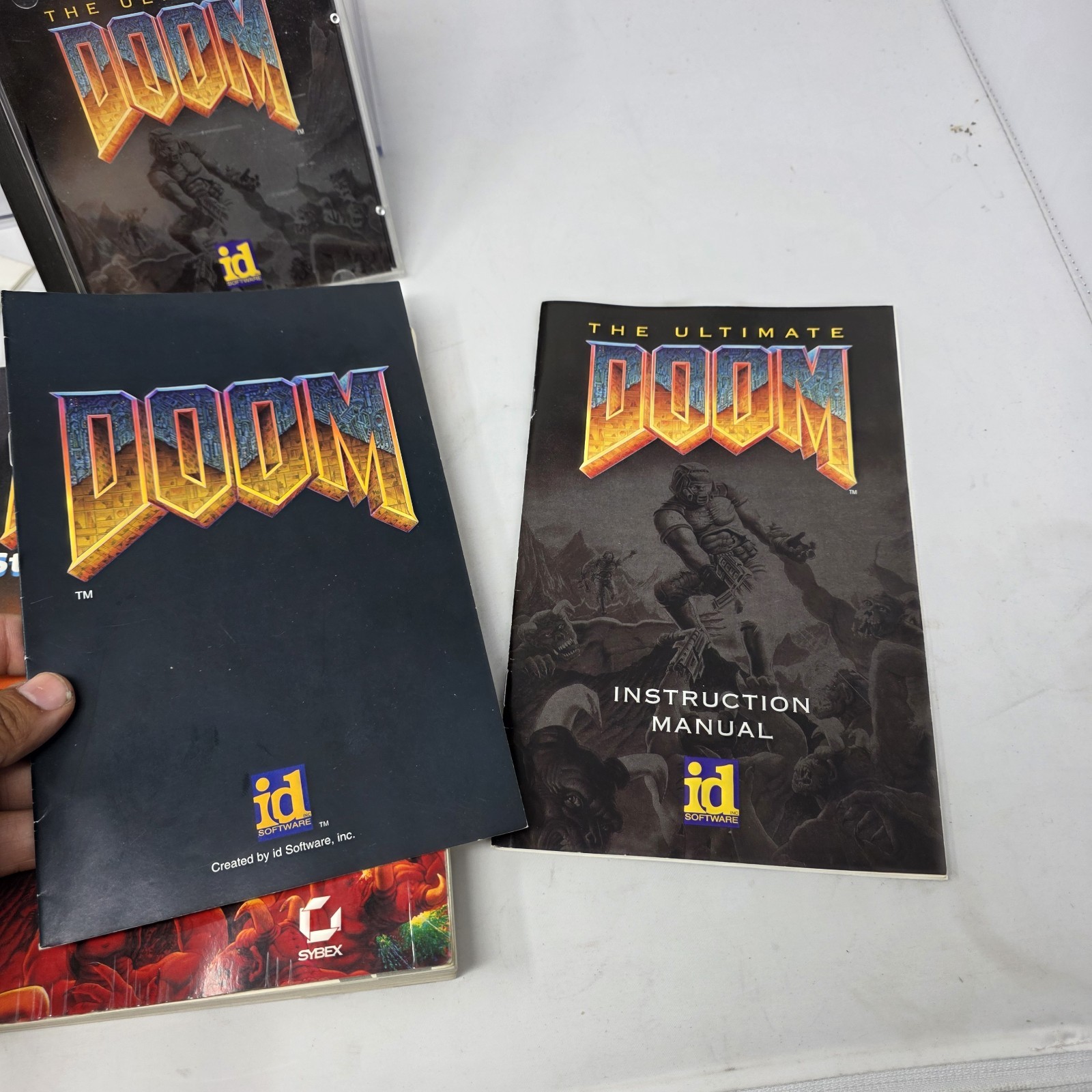 The Ultimate Doom PC Big Box 1995 CIB Complete w/ Poster Receipt Strategy Guide