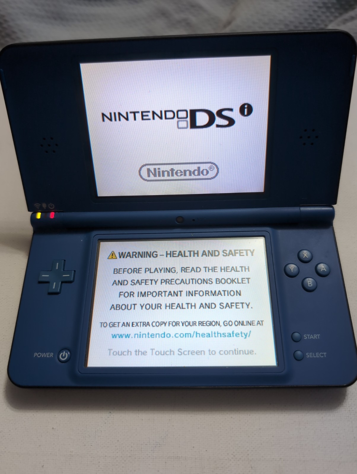 Nintendo DSi XL Handheld System – Midnight Blue Tested Comes With Mario Party