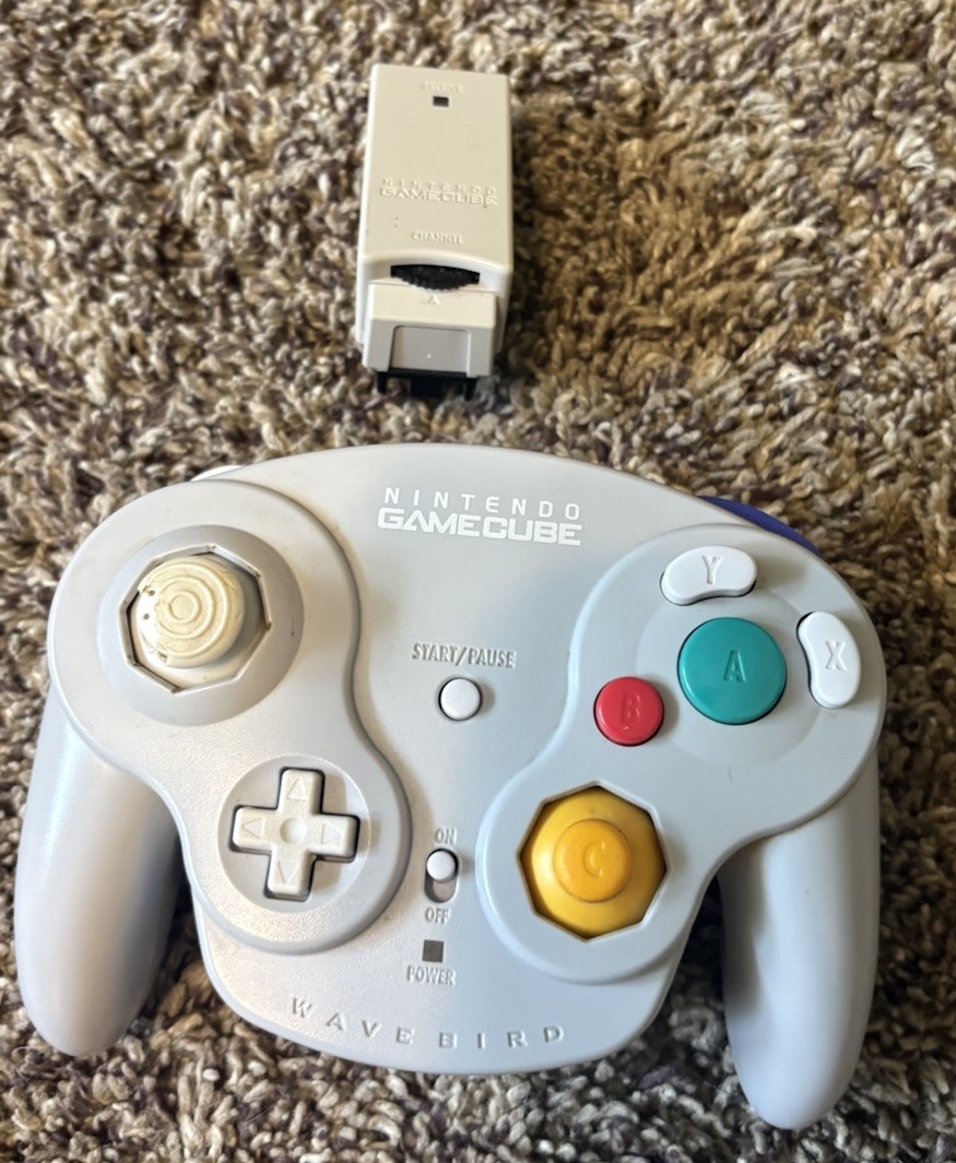 Nintendo WaveBird Wireless Controller w/ Receiver for GameCube Gray DOL-004