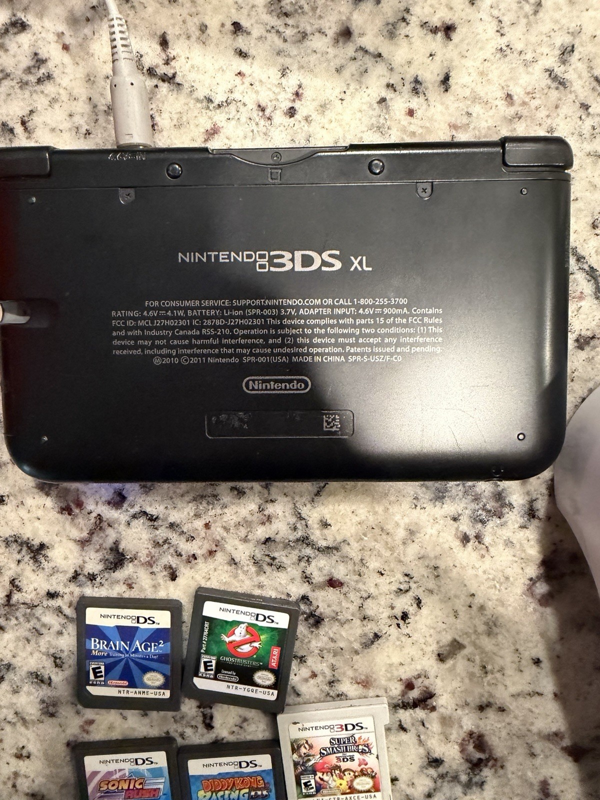 Nintendo 3DS XL Console Bundle w/ Charger & DS/3DS Games Lot NTSC-U/C