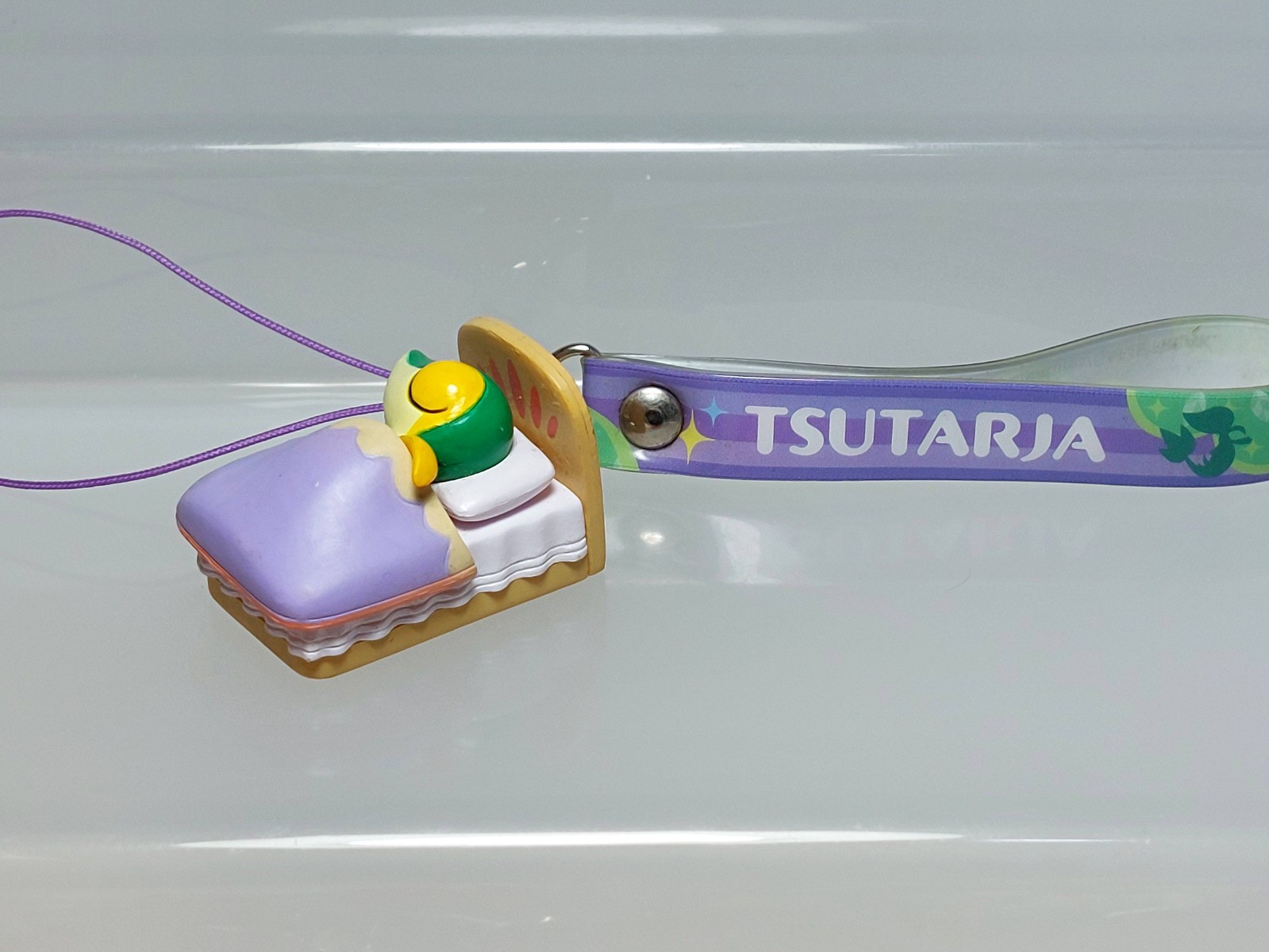 Pokemon Center Japan 2010 Pokémon Dream Snivy Tsutarja Figure Charm Strap 0.8in