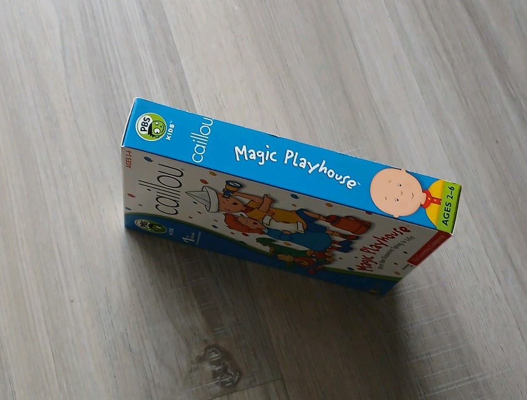 Caillou Magic Playhouse – PBS kids – Windows/Mac CD-ROM – New Sealed Retail Box
