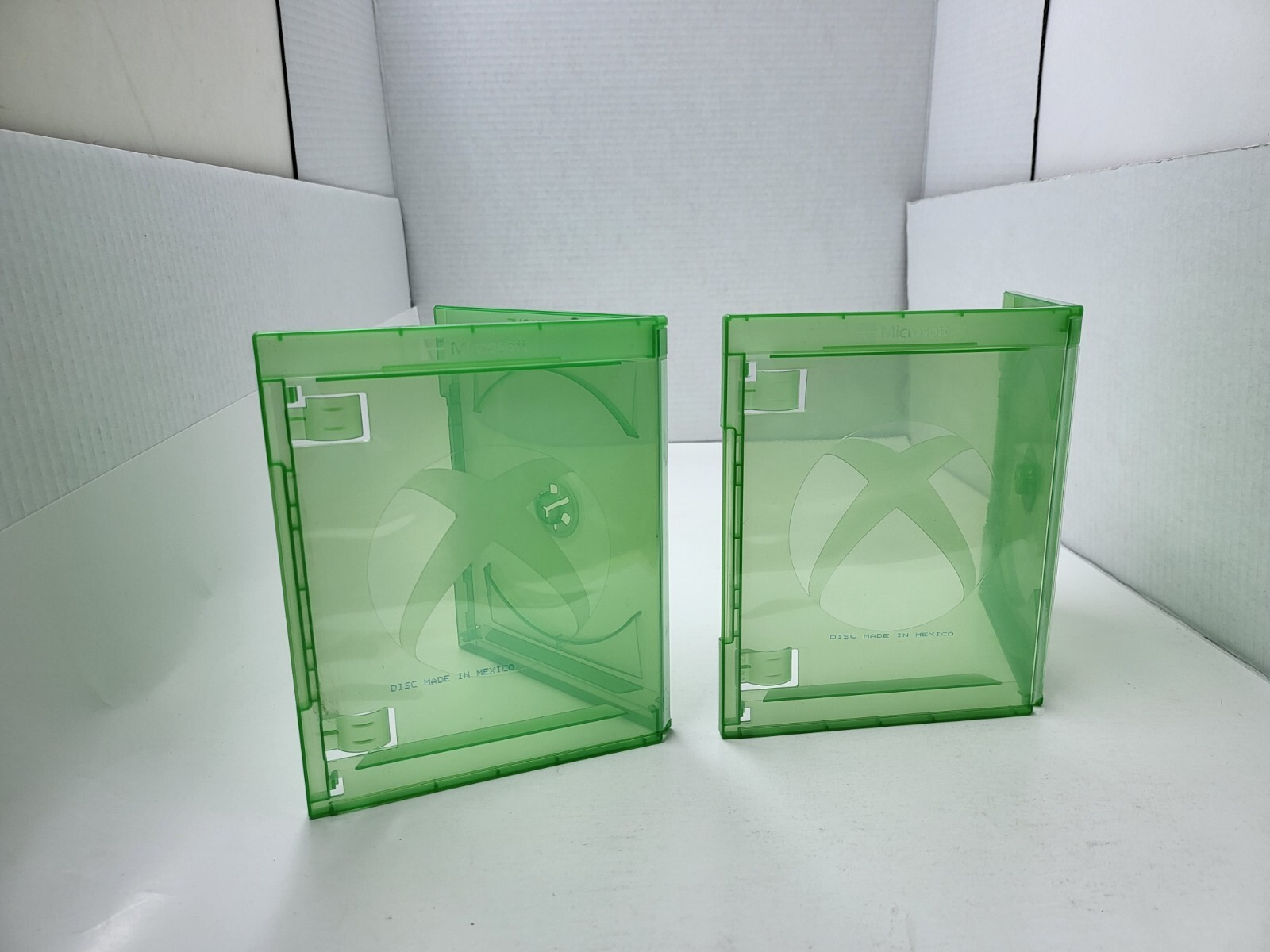 2 NEW Clear Green Genuine Replacement Video Game Cases for XBOX ONE W/sleeve OEM