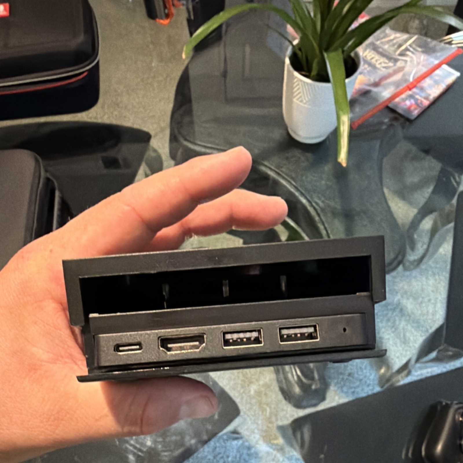 Skull & Co. Jumpgate Docking Station Charging Dock USB-C HDMI USB Black