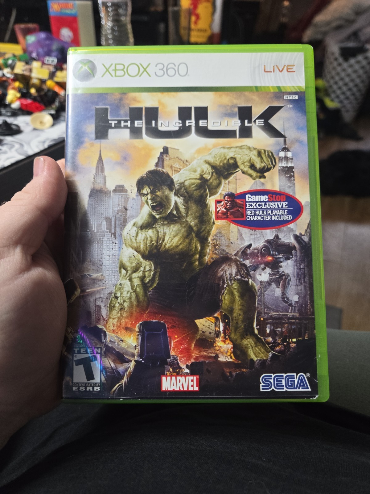 The Incredible Hulk Microsoft Xbox 360 2008)GameStop Exclusive Red Hulk Complete