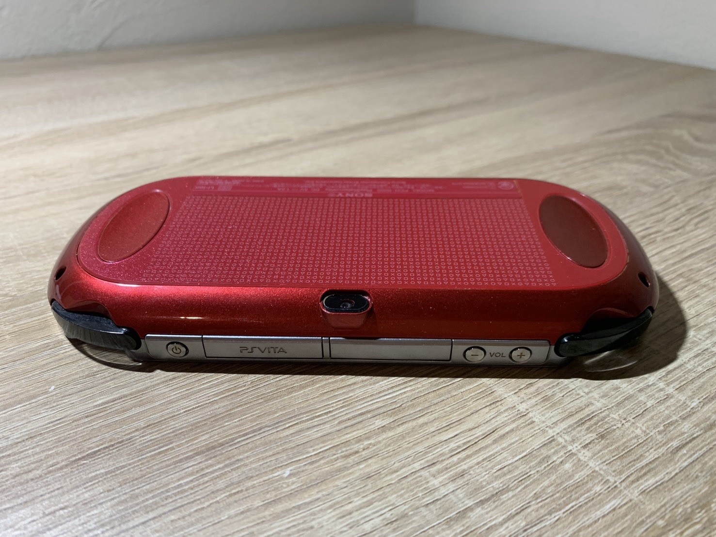 0867 Sony PlayStation PS Vita PCH-1000 Cosmic Red Very Good TESTED