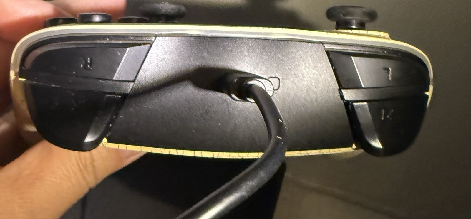 nintendo switch controller…also lights up