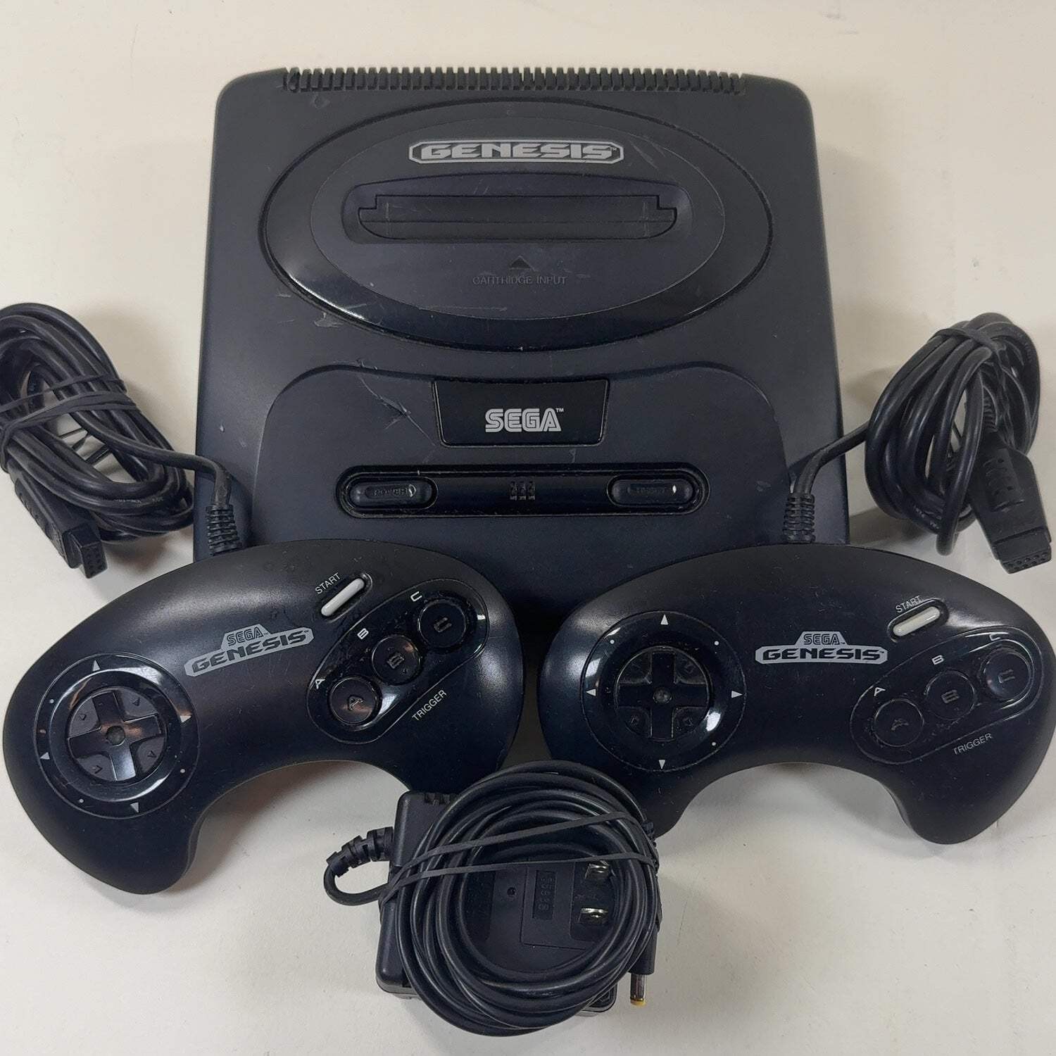 Broken Sega Genesis Console Gaming System MK-1631 READ