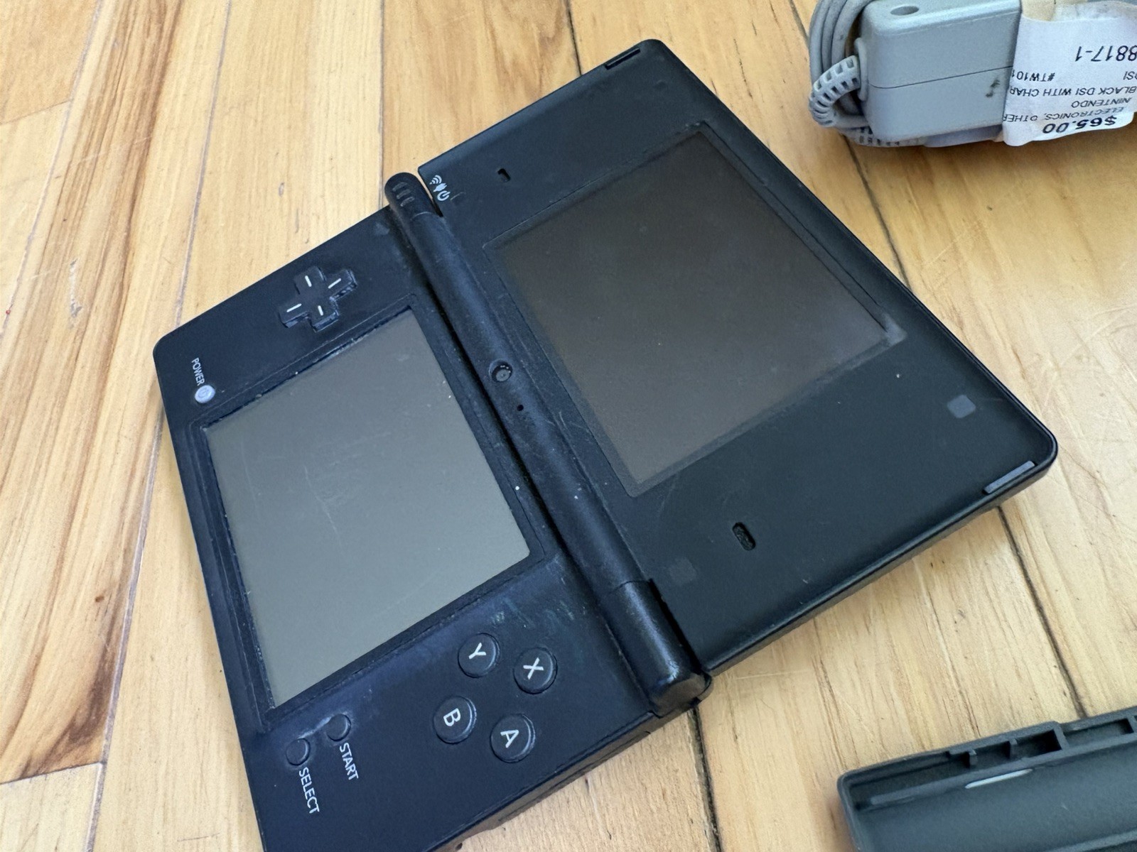 Nintendo DSi Black Console Case 2 Games * No Stylus* Tested & Working