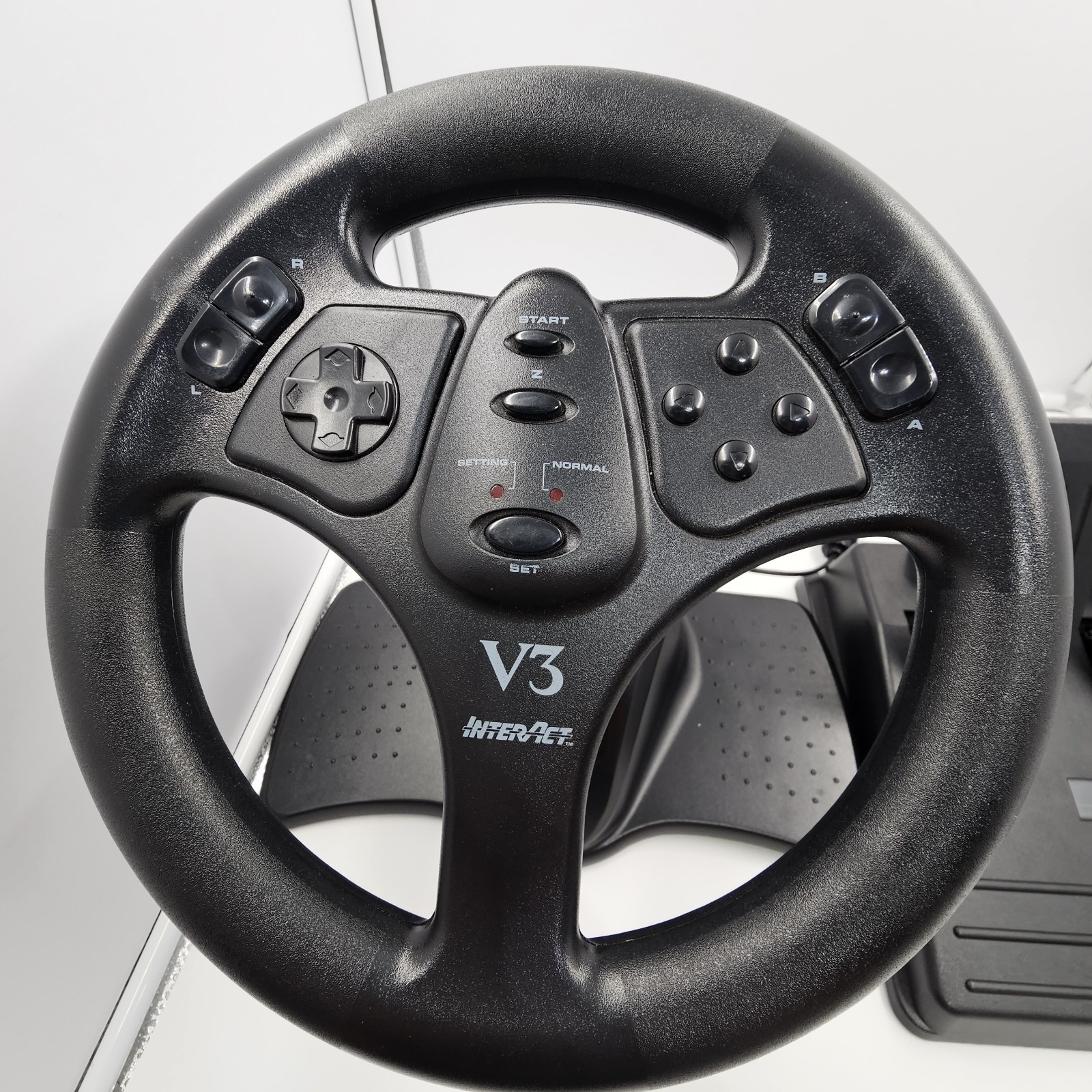 InterAct V3 FX Racing Wheel and Pedals SV-380 For Nintendo 64 N64