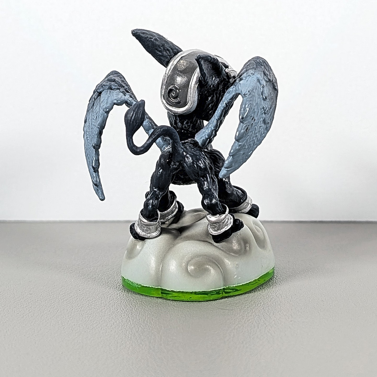 Skylanders Spyro’s Adventure Figure – Sonic Boom (Green Base)