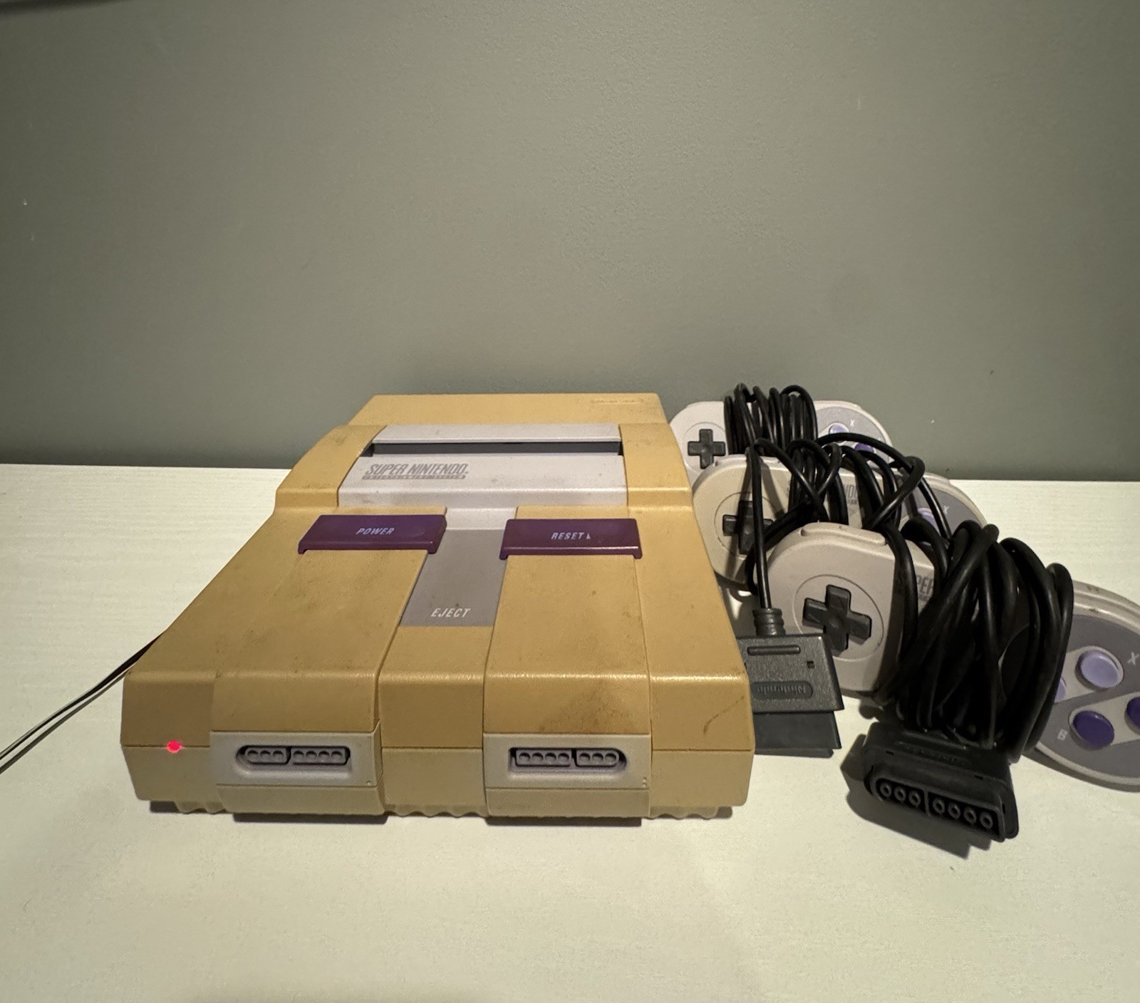 Super Nintendo SNES. Console TESTED, 3 Controllers Untested, Pwr Cable + Manual.