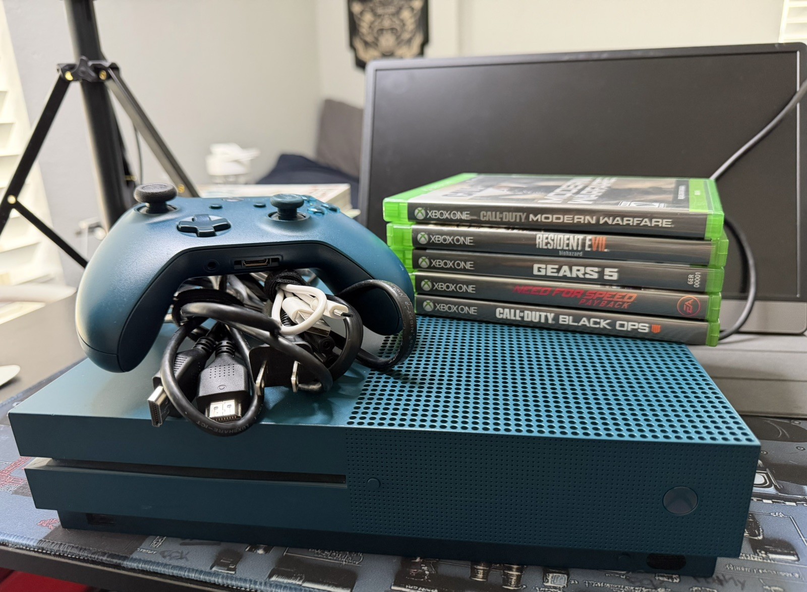 Xbox One S 500GB Console Bundle Deep Blue Special Edition Games&Cables Included!