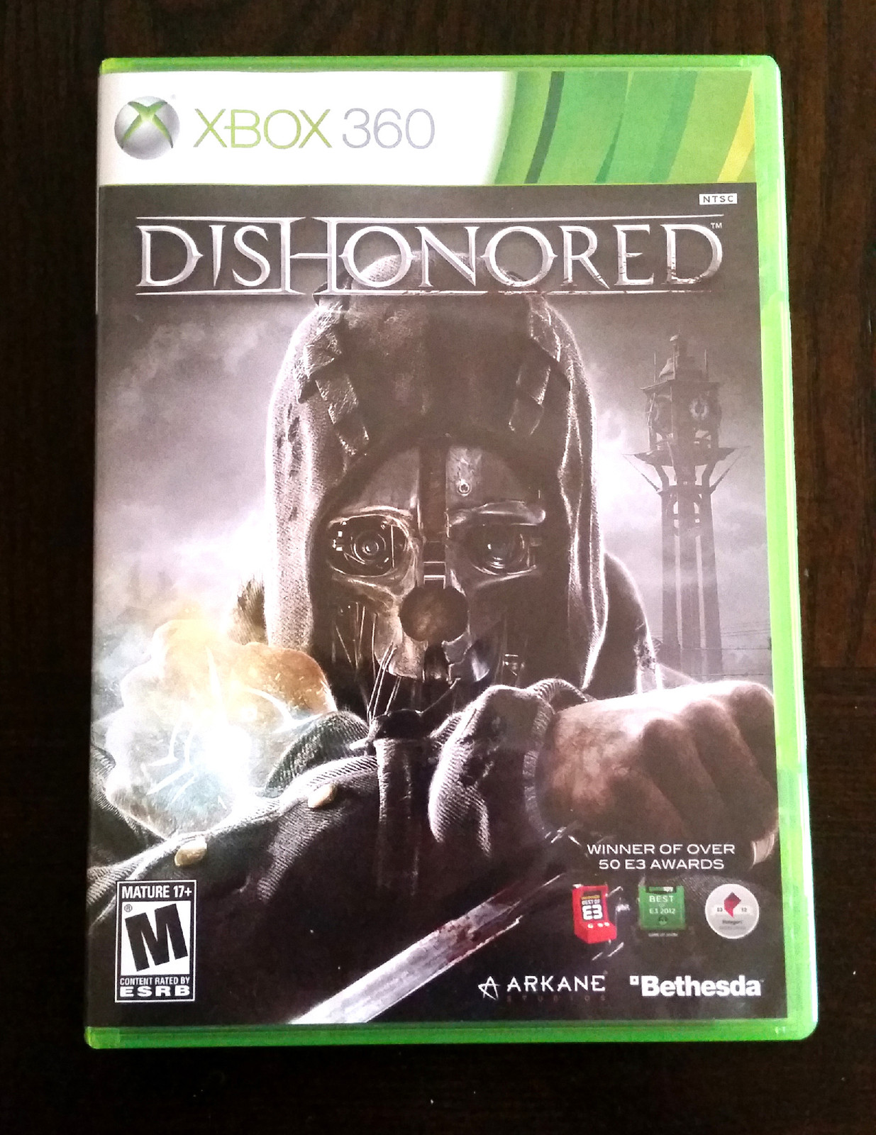 Dishonored (Xbox 360) Original Version – NOT Game of the Year Edition – Bethesda