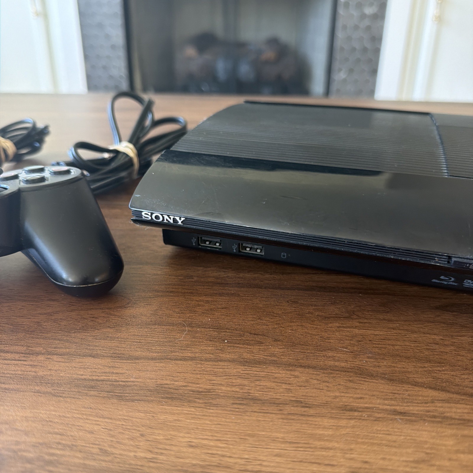 Sony PlayStation 3 Super Slim CECH-4001B Black Console W/ Cordless Controller