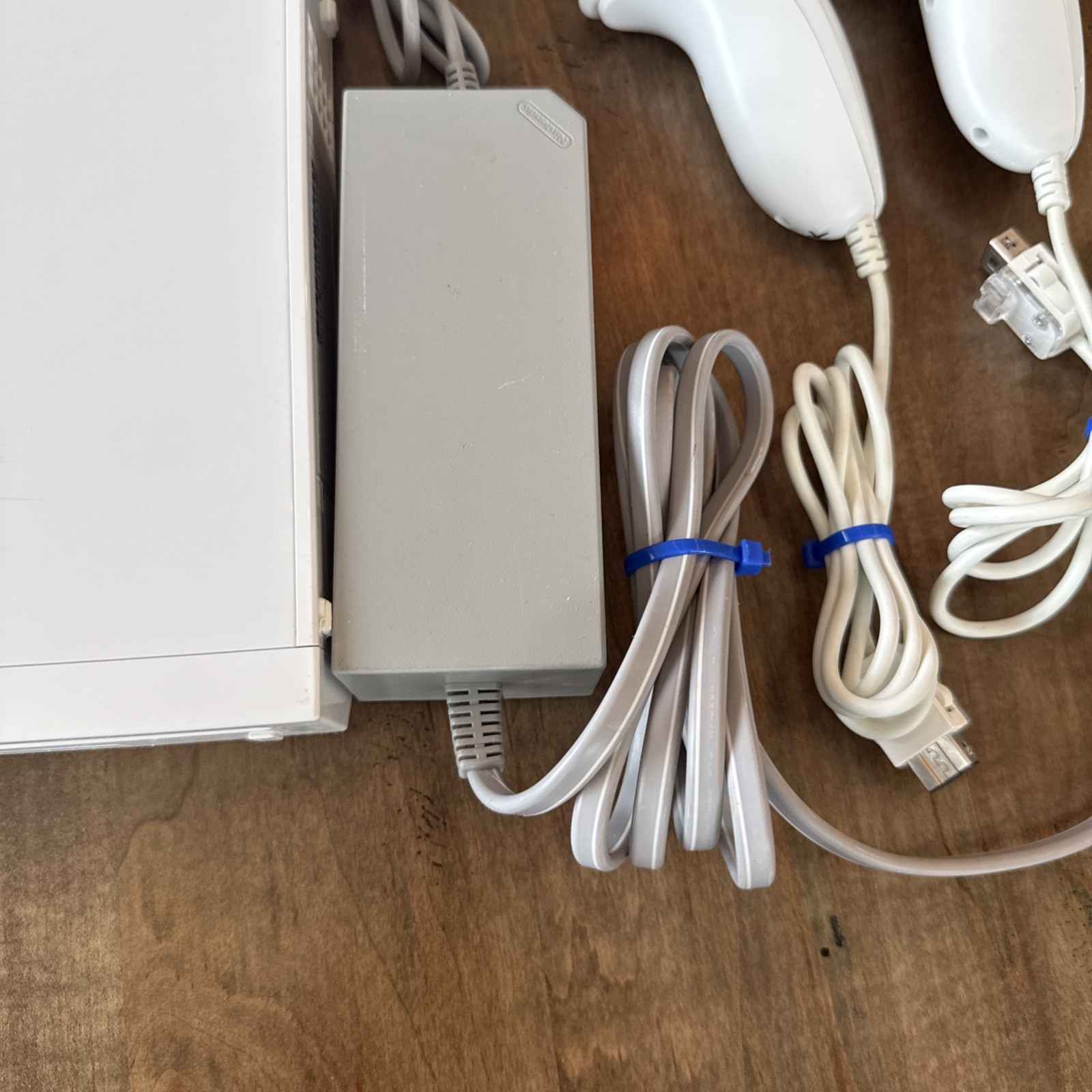 Nintendo Wii Console Bundle Original With 2 Nunchucks, cables, wheel Tested