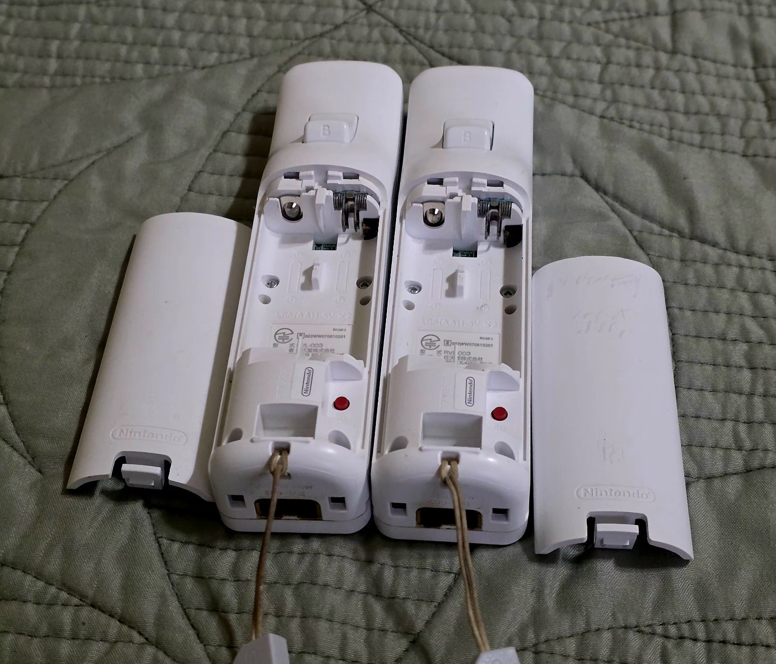 Nintendo Wii RVL-001 Console Bundle – Tested
