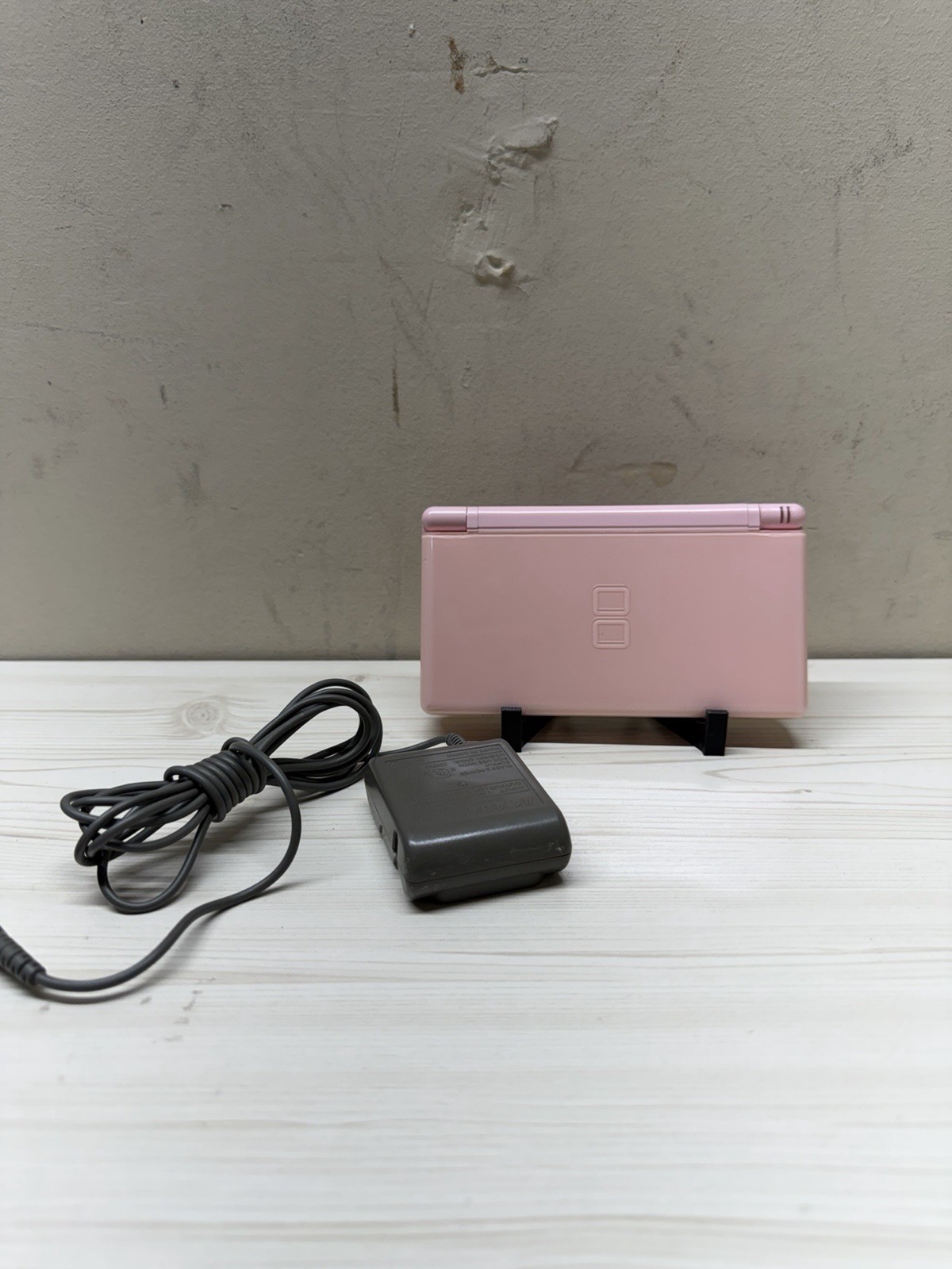 Nintendo DS Lite System Portable Gaming Console Coral Pink Tested