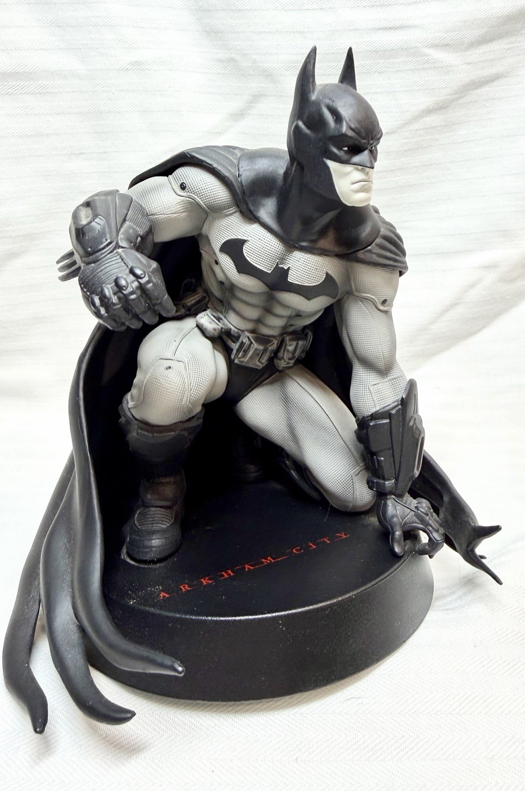 Warner Bros. Batman Arkham City Collector’s Edition Statue 2011 Adult Pre-Owned