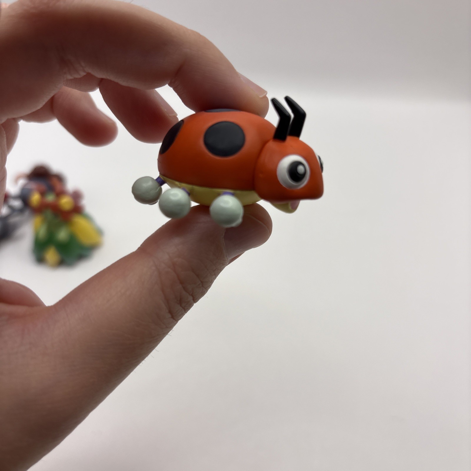 Tomy Pokemon Bellossom Vileplume Gloom ledyba Tomy Pokemon Collection Figure