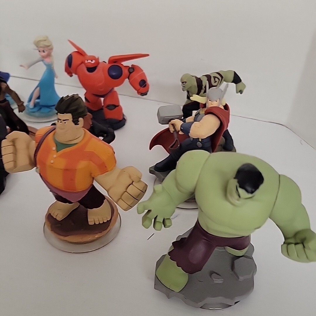 Disney Infinity Lot of 15 Figures, Hulk Captain America Iron Man Frozen Thor