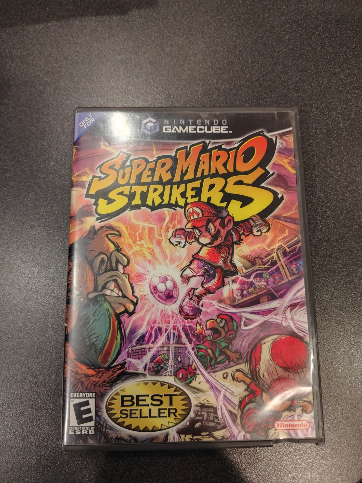 Super Mario Strikers (Nintendo GameCube, 2005) CIB