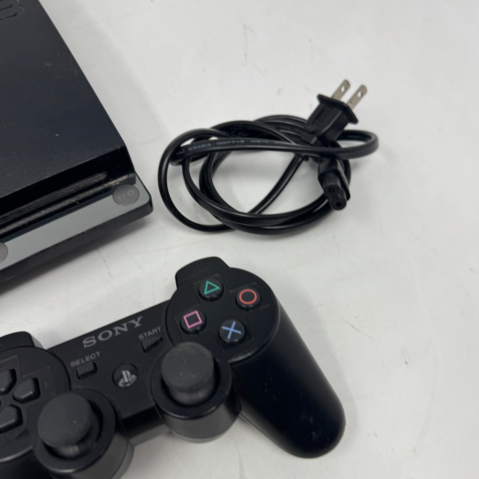 PlayStation 3 PS3 160GB Home Console – Black (CECH-2501A) w/ Cords 2 Controllers