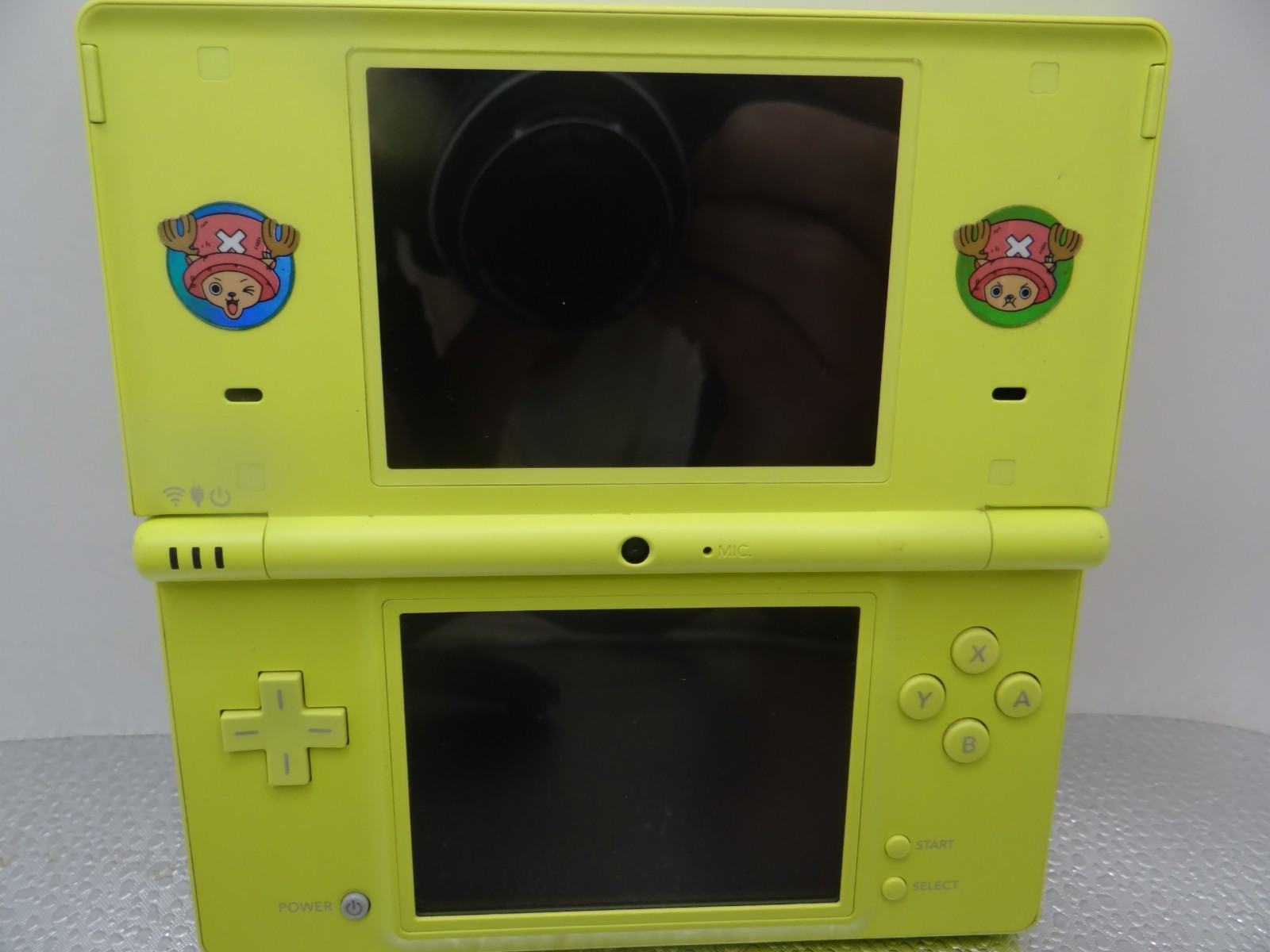 Nintendo DSi YELLOW