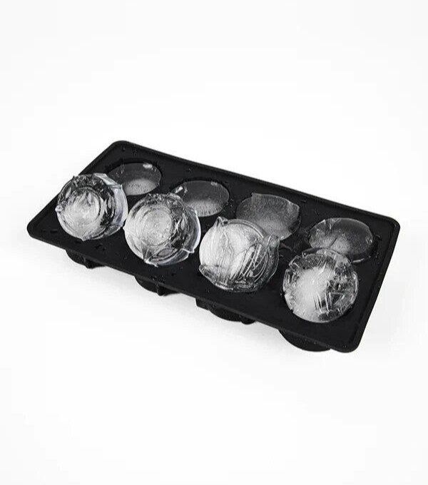 BioWare Officially Licensed Mass Effect Medals Ice Tray Set (4 molds-2 of each)
