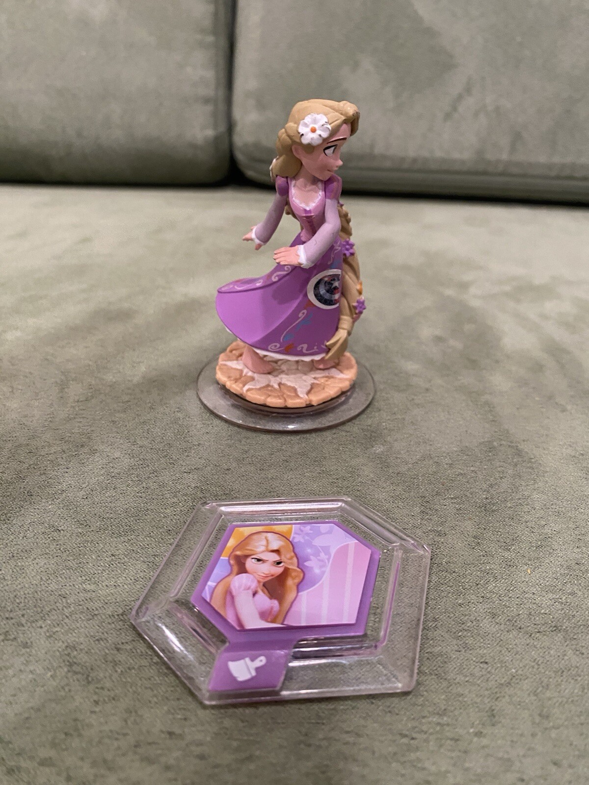 Disney Infinity 1.0 Rapunzel Tangled Figure + Rapunzel Kingdom Power Disc